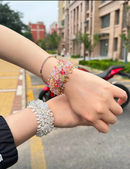 Spring/Summer "Dopamine-style" colorful woven bracelet featuring faux crushed-stone crystals—a sweet, unique, and stylish accessory.