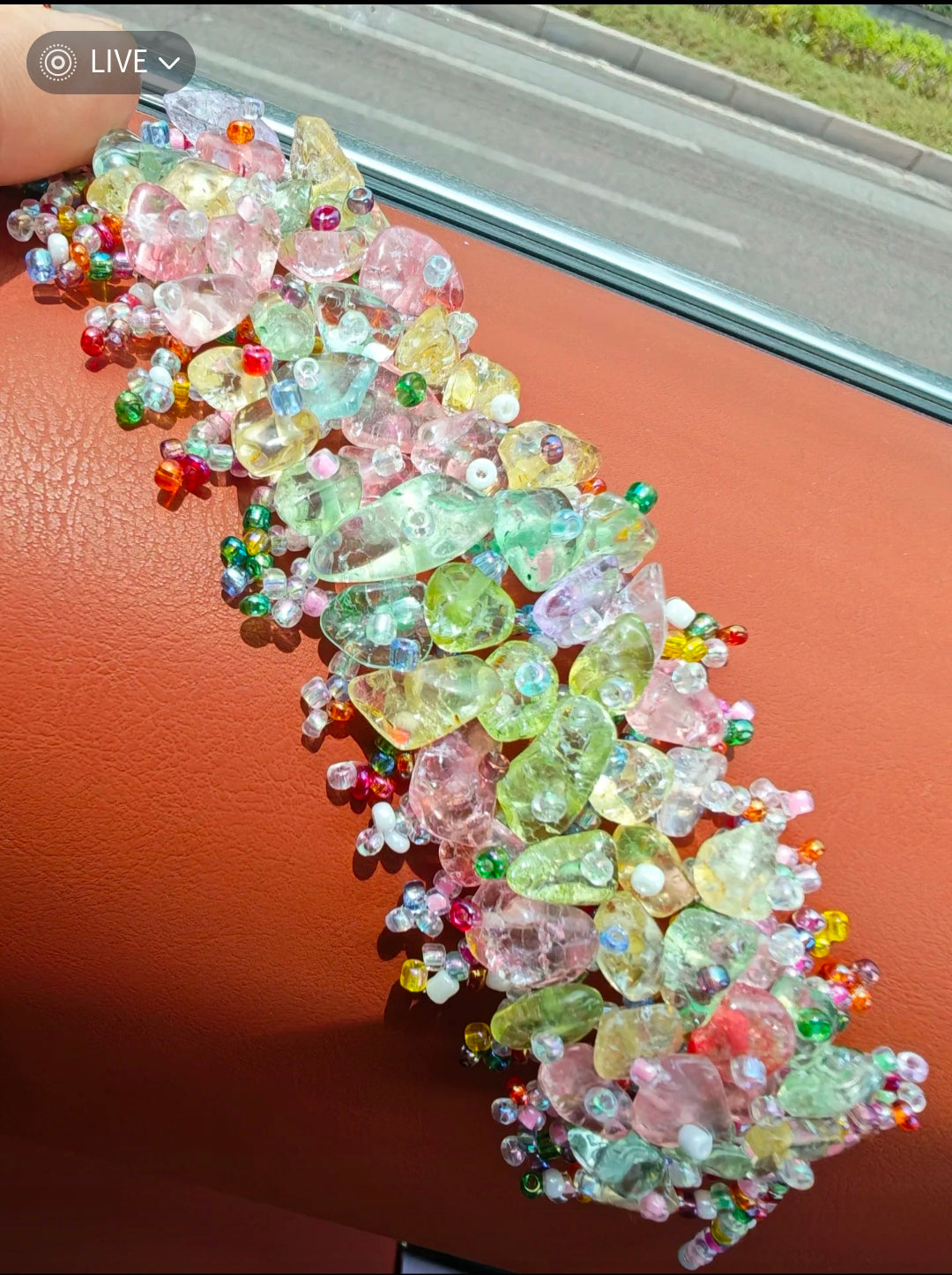Spring/Summer "Dopamine-style" colorful woven bracelet featuring faux crushed-stone crystals—a sweet, unique, and stylish accessory.
