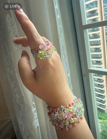 Spring/Summer "Dopamine-style" colorful woven bracelet featuring faux crushed-stone crystals—a sweet, unique, and stylish accessory.