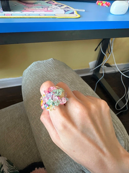 Spring/Summer "Dopamine-style" colorful woven bracelet featuring faux crushed-stone crystals—a sweet, unique, and stylish accessory.