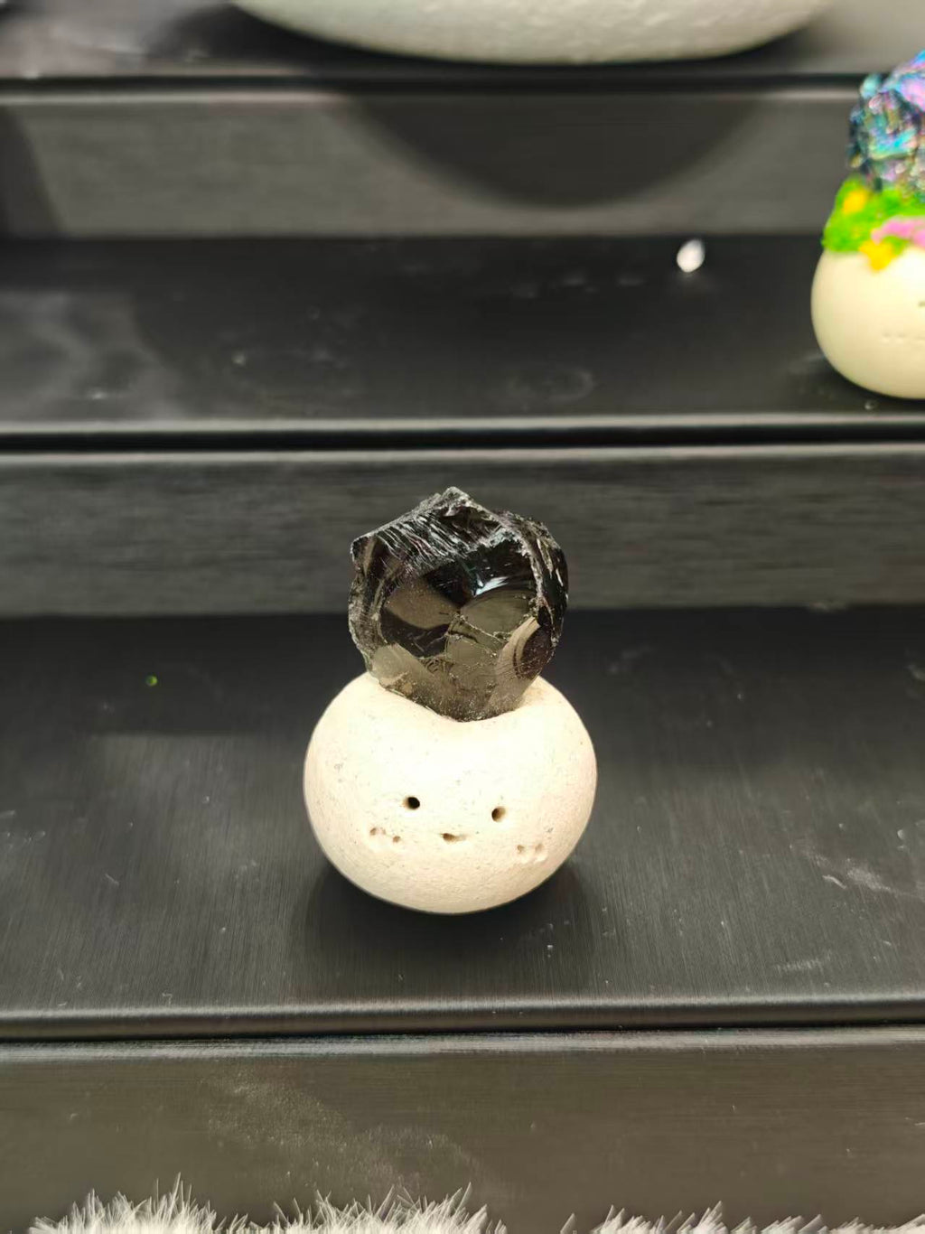 Handmade Clay Little Buddy Crystal Figurine, Natural Rough Stone Mini Desk Altar Ornament（4cm*5cm）